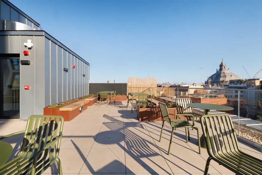 19 Dacre St, Londres à louer - Photo de l’immeuble – Image 2 sur 9