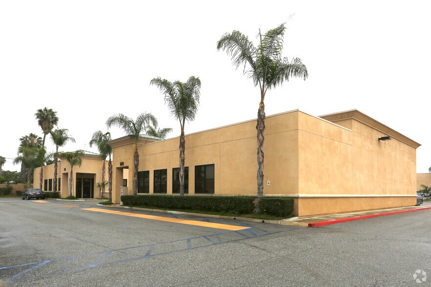 1676 Palmyrita Ave, Riverside, CA à vendre - Photo de l’immeuble – Image 1 sur 6