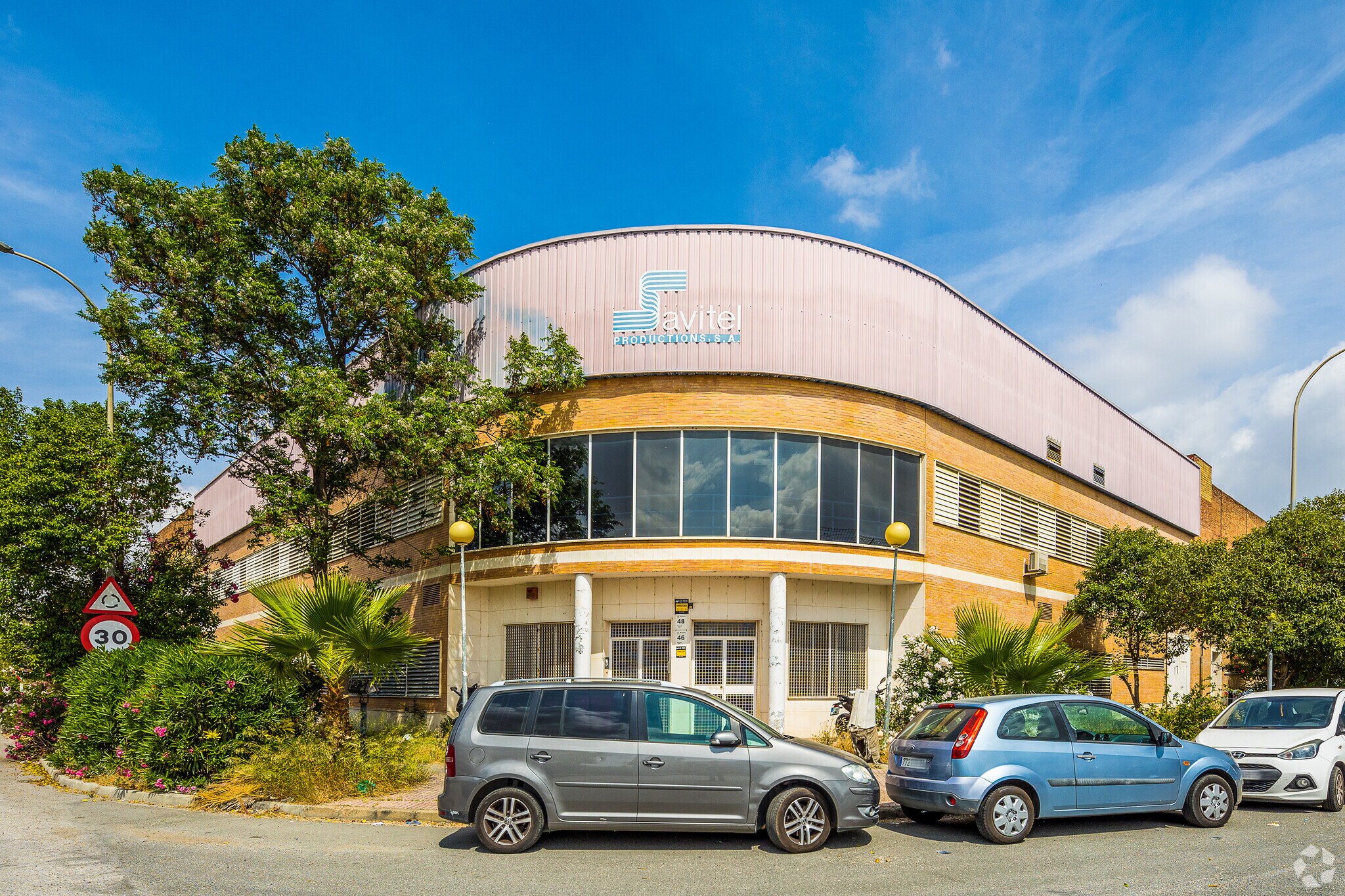 Industriel/Logistique dans Dos Hermanas, Sevilla à vendre Photo de l’immeuble– Image 1 sur 12