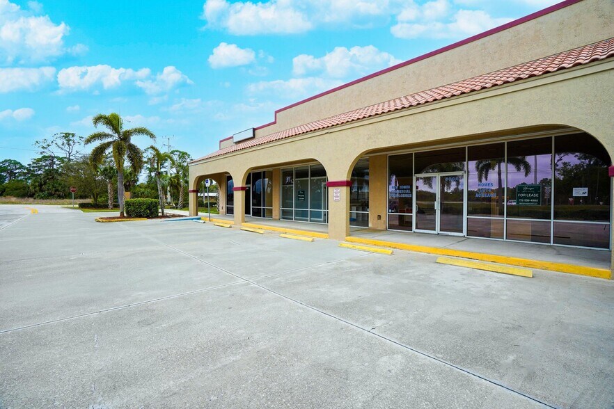 5001-5009 Turnpike Feeder Rd, Fort Pierce, FL à louer - Photo de l’immeuble – Image 2 sur 7