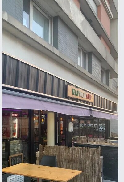 Local commercial dans Saint-Ouen-sur-Seine à vendre - Photo de l’immeuble – Image 2 sur 10