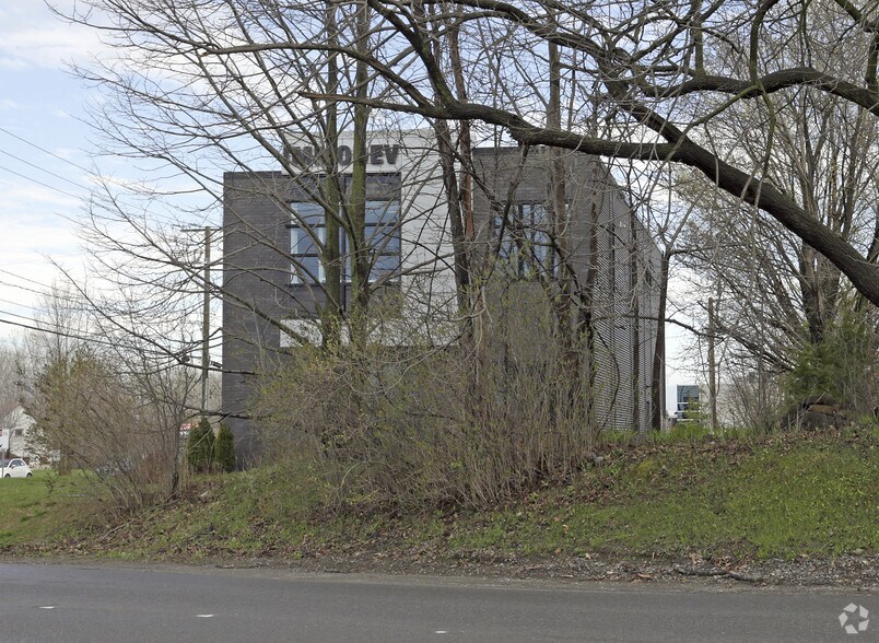 4550 Boul de la Grande-Allée, Boisbriand, QC à vendre - Photo de l’immeuble – Image 2 sur 3