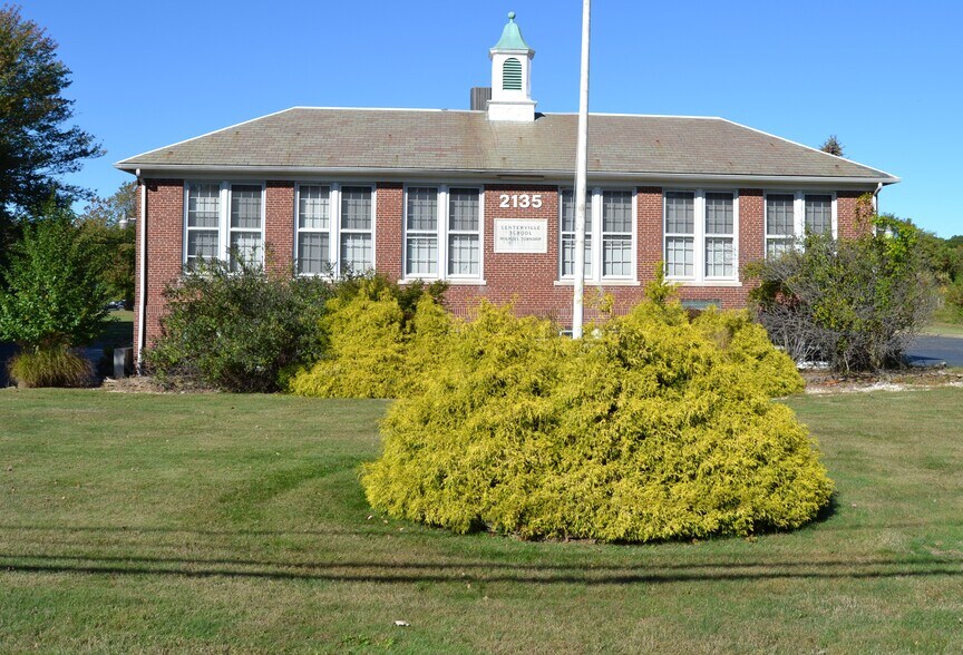 2135 Rt-35, Holmdel, NJ à vendre - Photo de l’immeuble – Image 1 sur 8