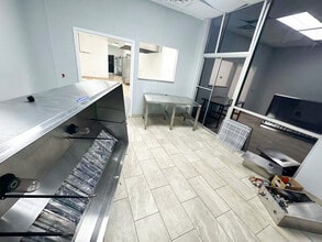 450 State Highway 78, Lavon, TX à louer Photo intérieure– Image 2 sur 4