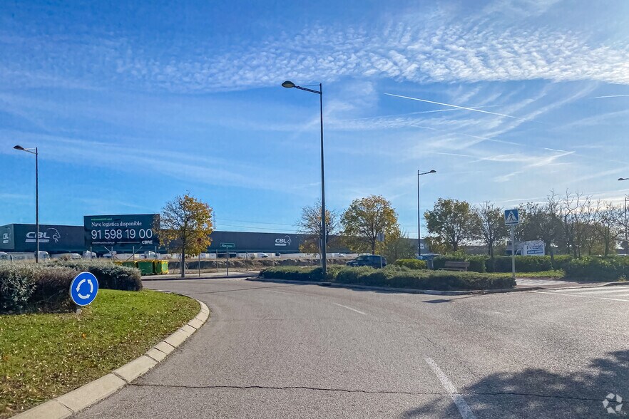 Industriel/Logistique dans Getafe, Madrid à louer - Photo principale – Image 1 sur 1