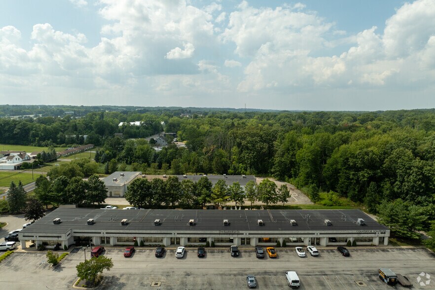 9345 Ravenna Rd, Twinsburg, OH à louer - Photo de l’immeuble – Image 2 sur 5