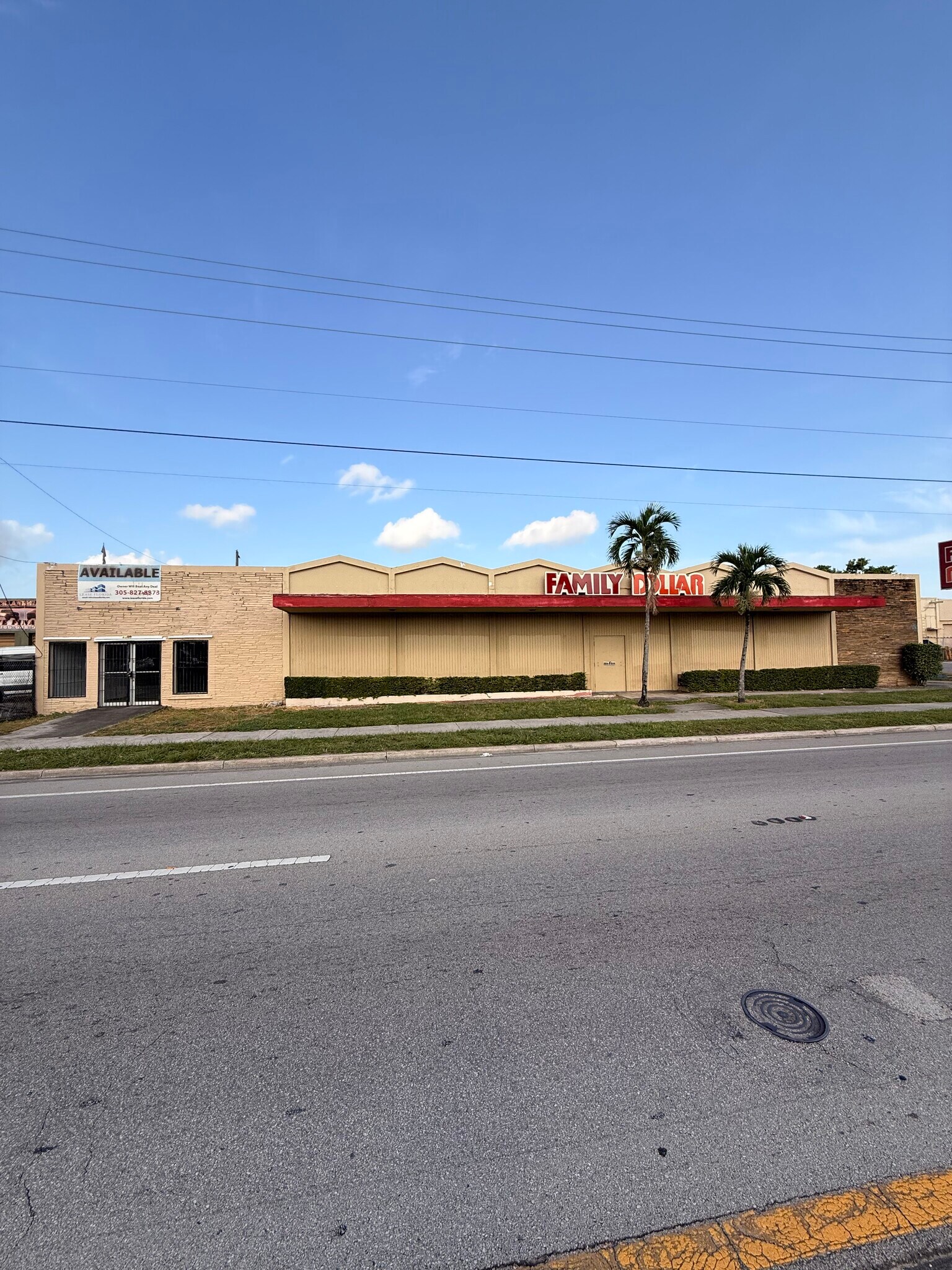 9360 NW 27th Ave, Miami, FL à louer Photo de l’immeuble– Image 1 sur 20