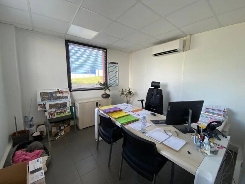 Local d'activités dans Brignais à vendre - Photo intérieure – Image 3 sur 6