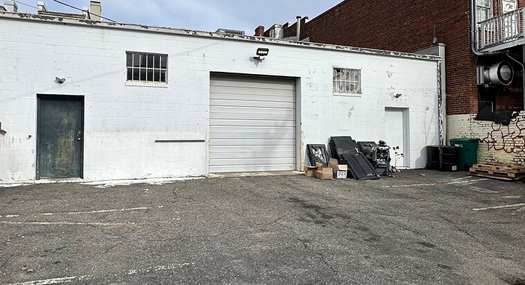 2403 W Main St, Richmond, VA à vendre - Photo de l’immeuble – Image 2 sur 45