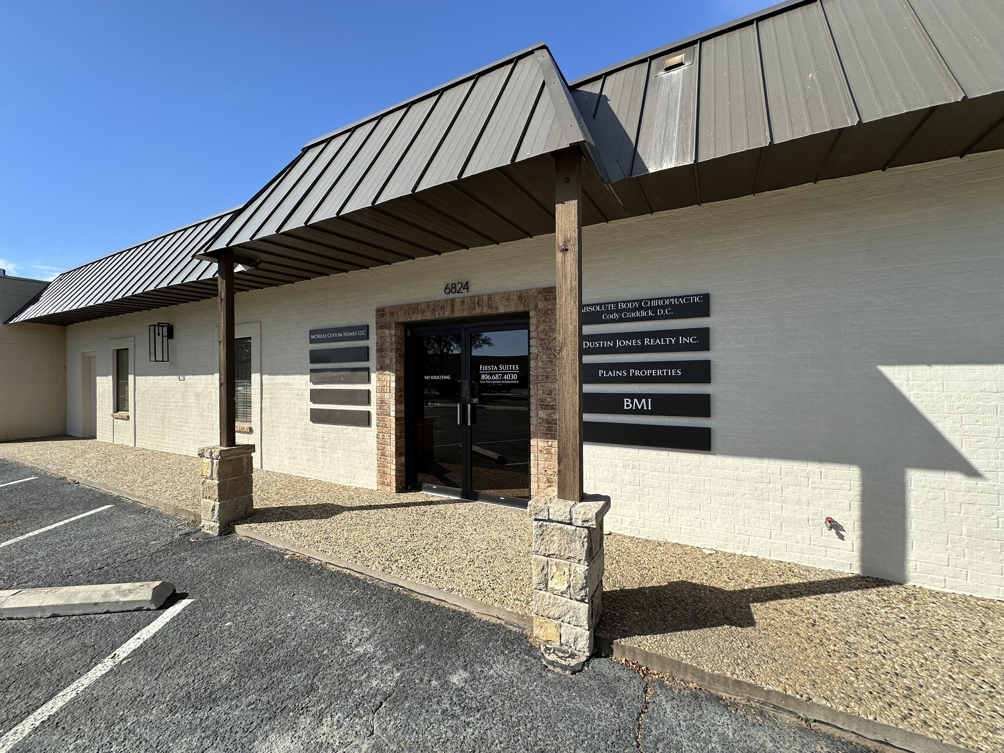 6824 Wayne Ave, Lubbock, TX à louer Photo de l’immeuble– Image 1 sur 5