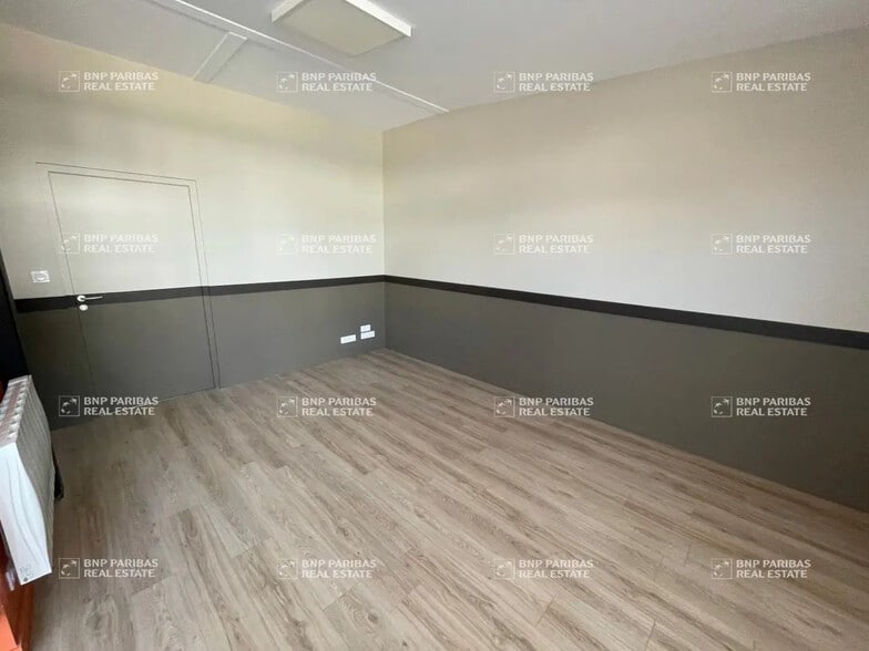 Local d'activités dans Rennes à vendre - Photo de l’immeuble – Image 2 sur 9