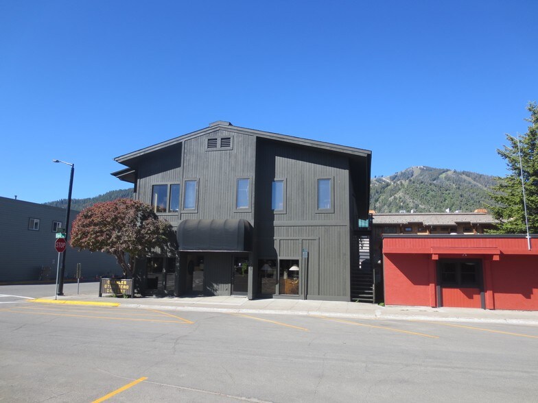 511 N East Ave, Ketchum, ID à louer - Photo de l’immeuble – Image 3 sur 4