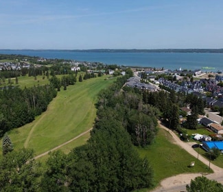 Plus de détails pour 5310 50 Av, Sylvan Lake, AB - Terrain à vendre