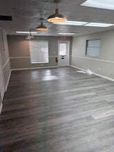 7552 Congress St, New Port Richey, FL à louer Photo intérieure– Image 2 sur 6