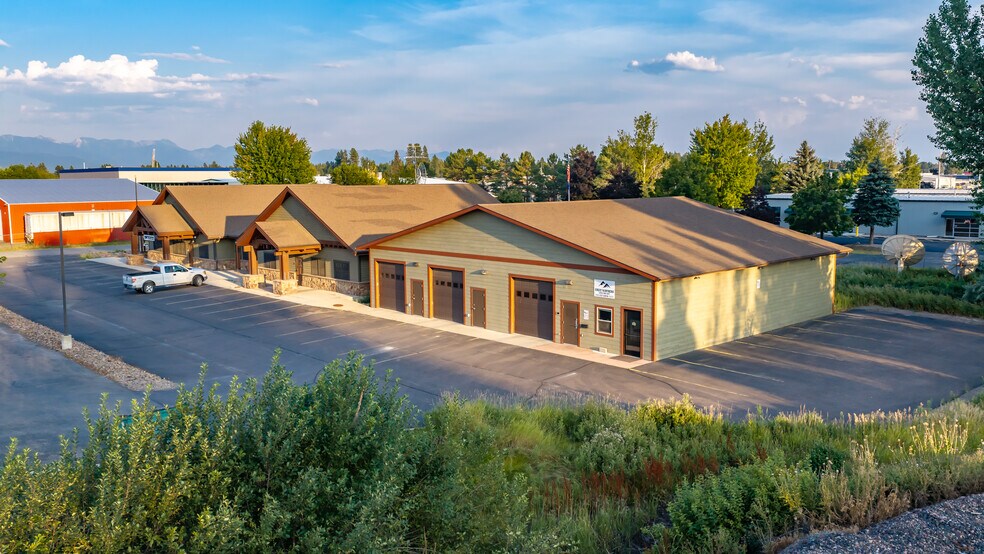 102 Cooperative Way, Kalispell, MT à vendre - Photo de l’immeuble – Image 2 sur 37