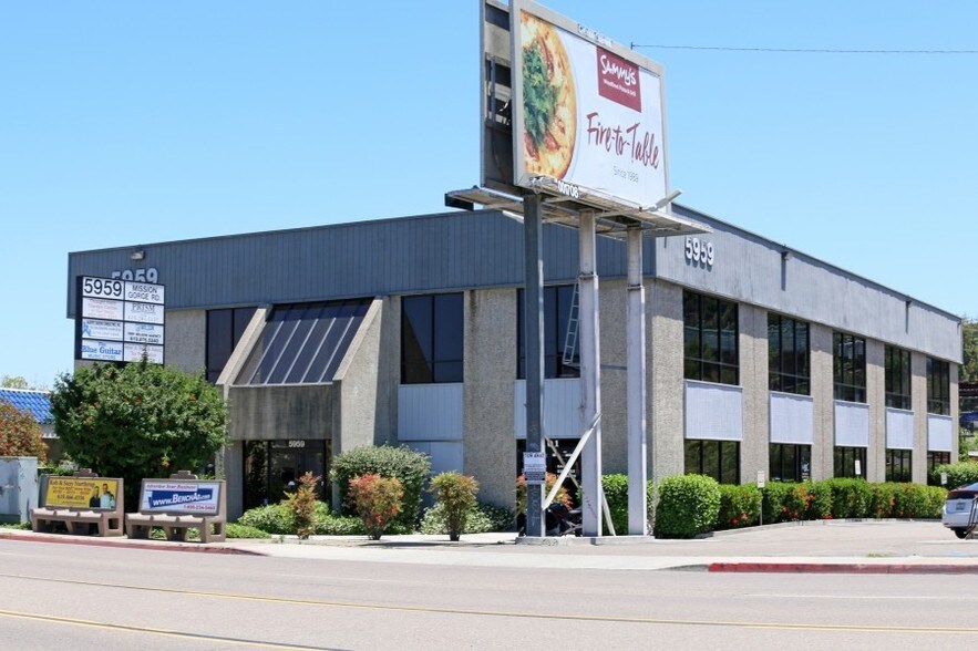 5959 Mission Gorge Rd, San Diego, CA à vendre - Photo de l’immeuble – Image 3 sur 4