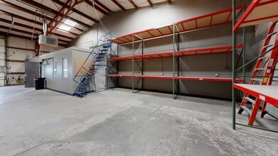 2212 Dickerson Rd, Reno, NV à louer Photo de l’immeuble– Image 1 sur 7