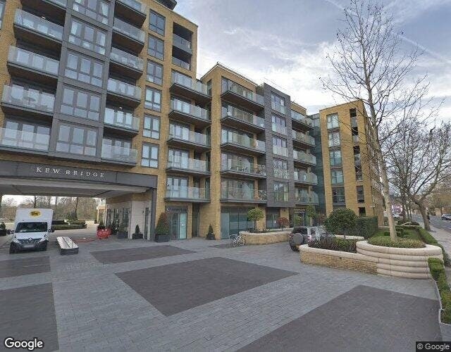 Kew Bridge Rd, Brentford à vendre - Photo de l’immeuble – Image 2 sur 10