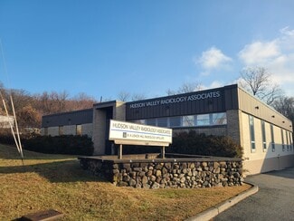 Plus de détails pour 260 N Route 303, West Nyack, NY - Bureau/Local commercial à louer
