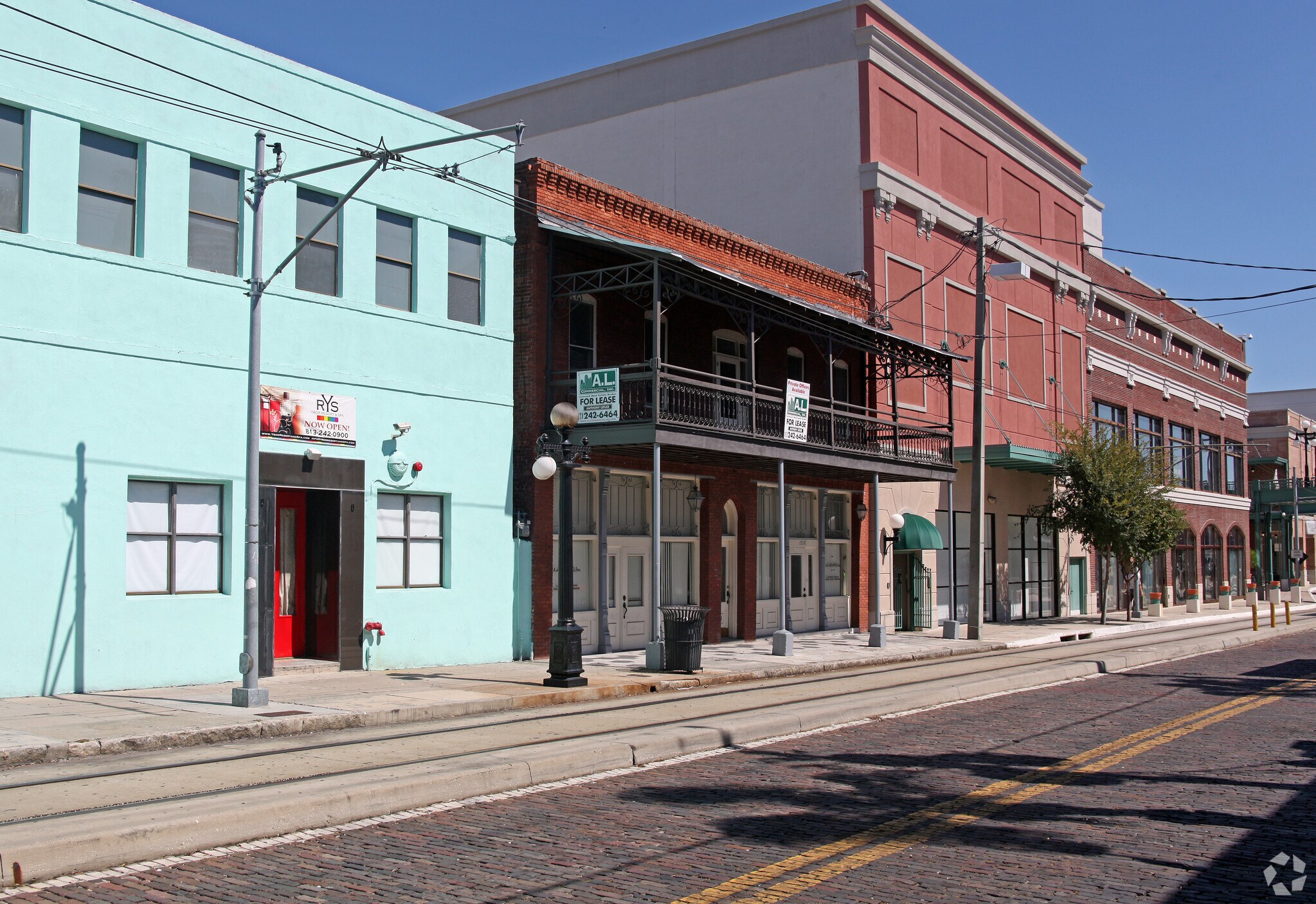 1514.5 E 8th Ave, Tampa, FL à louer Photo principale– Image 1 sur 6