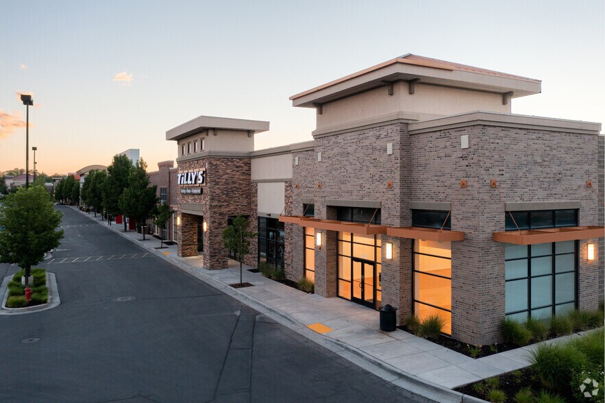 10329-10497 S State St, Sandy, UT à louer - Photo de l’immeuble – Image 3 sur 4