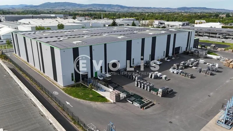 495 Rue Des Frères Lumière, Belleville-en-Beaujolais à louer - Photo de l’immeuble – Image 3 sur 23