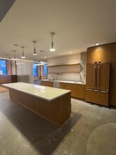 523 W 6th St, Los Angeles, CA à louer Photo intérieure– Image 2 sur 2