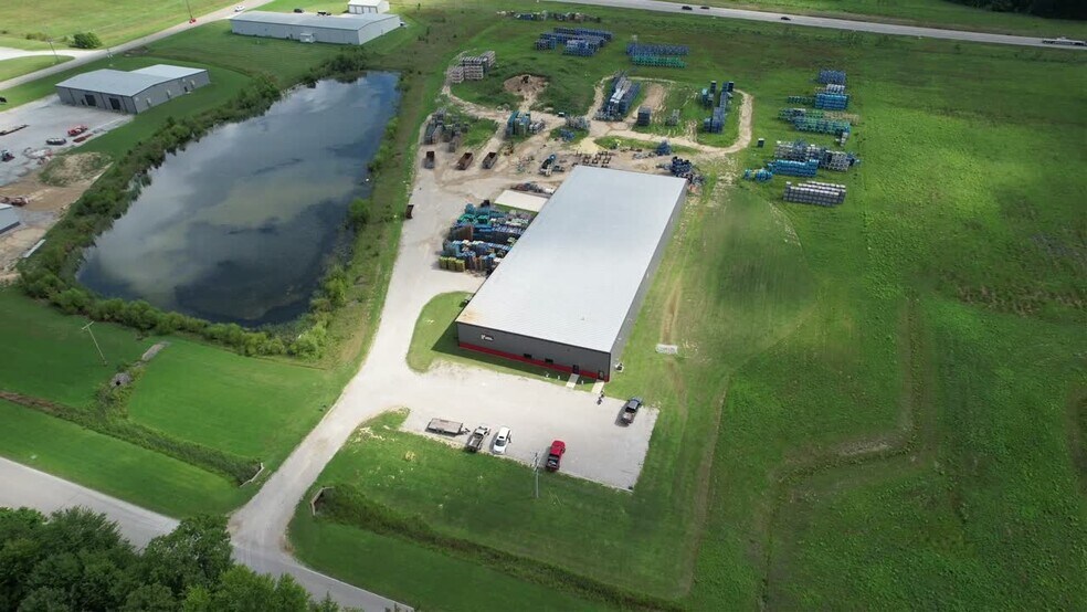 895 W County Road 350 N, North Vernon, IN à vendre - Vidéo sur l’annonce professionnelle – Image 2 sur 5
