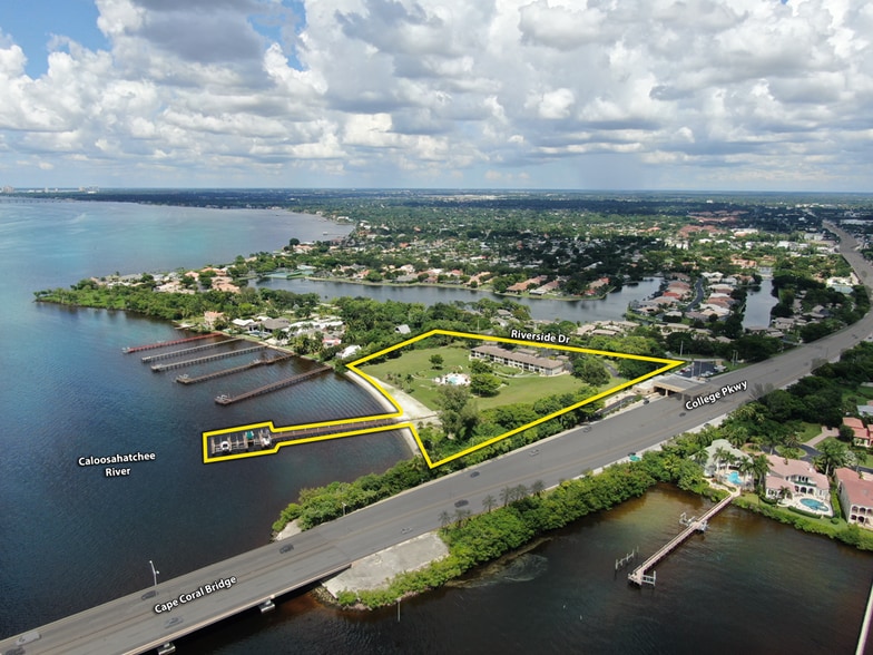 12498 Riverside Dr, Fort Myers, FL à vendre - Aérien – Image 3 sur 8