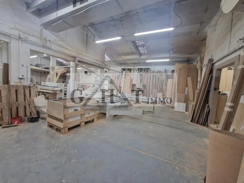 Industriel/Logistique dans Stains à vendre - Photo intérieure – Image 2 sur 5