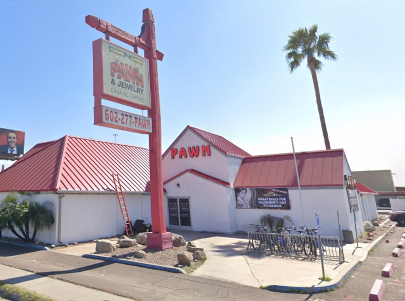 2511 W Indian School Rd, Phoenix, AZ à louer - Photo de l’immeuble – Image 1 sur 2
