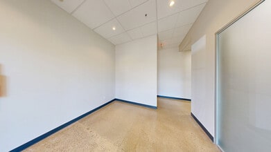 3211 Mission Oaks Blvd, Camarillo, CA à louer Numérisation 3D Matterport– Image 1 sur 9