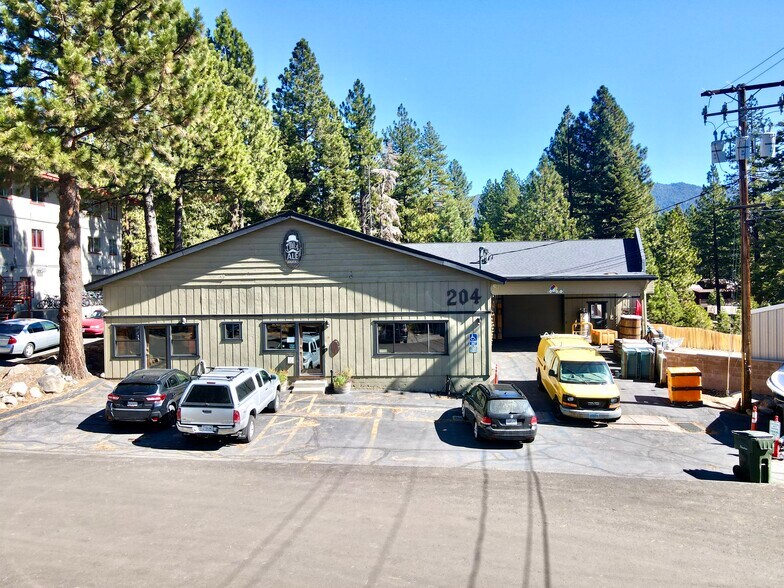 204 E Enterprise, Incline Village, NV à louer - Photo principale – Image 1 sur 6