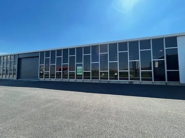 Local d’activités dans Chalon-sur-Saône à louer - Photo de l’immeuble – Image 2 sur 6