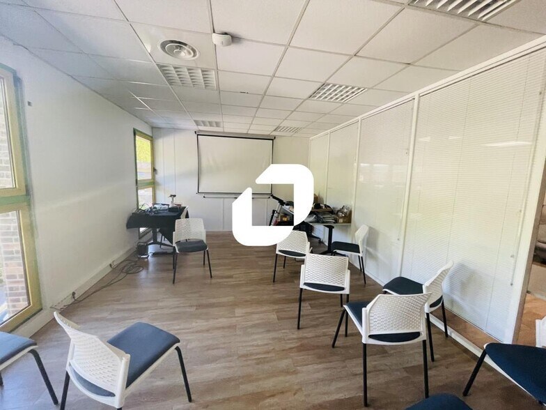 Bureau dans Lognes à louer - Photo intérieure – Image 3 sur 6