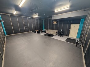 2157 Range Rd, Clearwater, FL à louer Photo intérieure– Image 2 sur 4