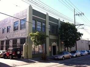 363-365 Brannan St, San Francisco, CA à louer Photo de l’immeuble– Image 1 sur 3