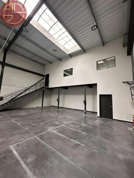Industriel/Logistique dans Colomiers à louer - Photo de l’immeuble – Image 1 sur 13