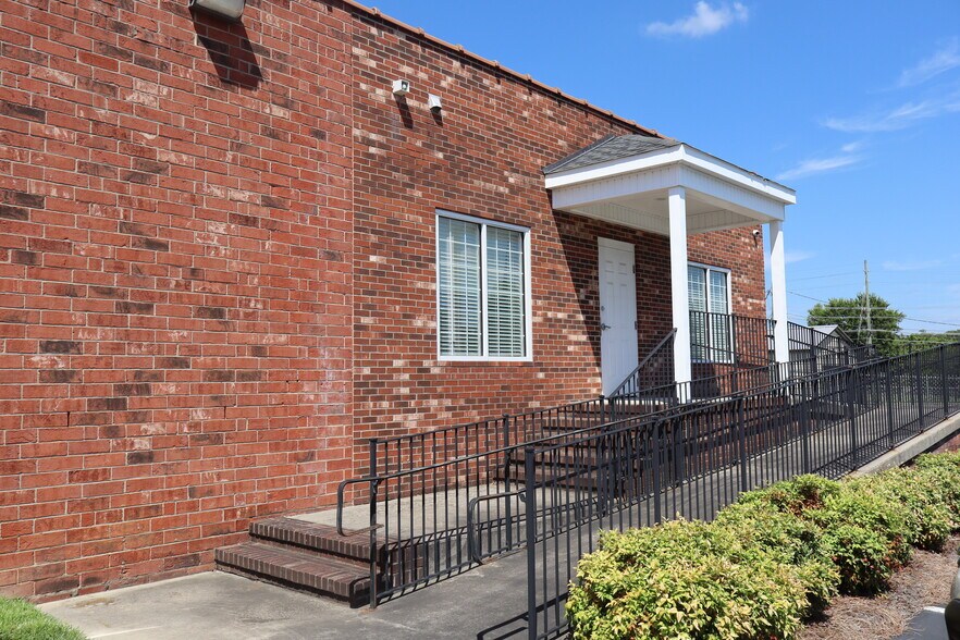 11 Shoaf St, Lexington, NC à vendre - Photo de l’immeuble – Image 2 sur 6