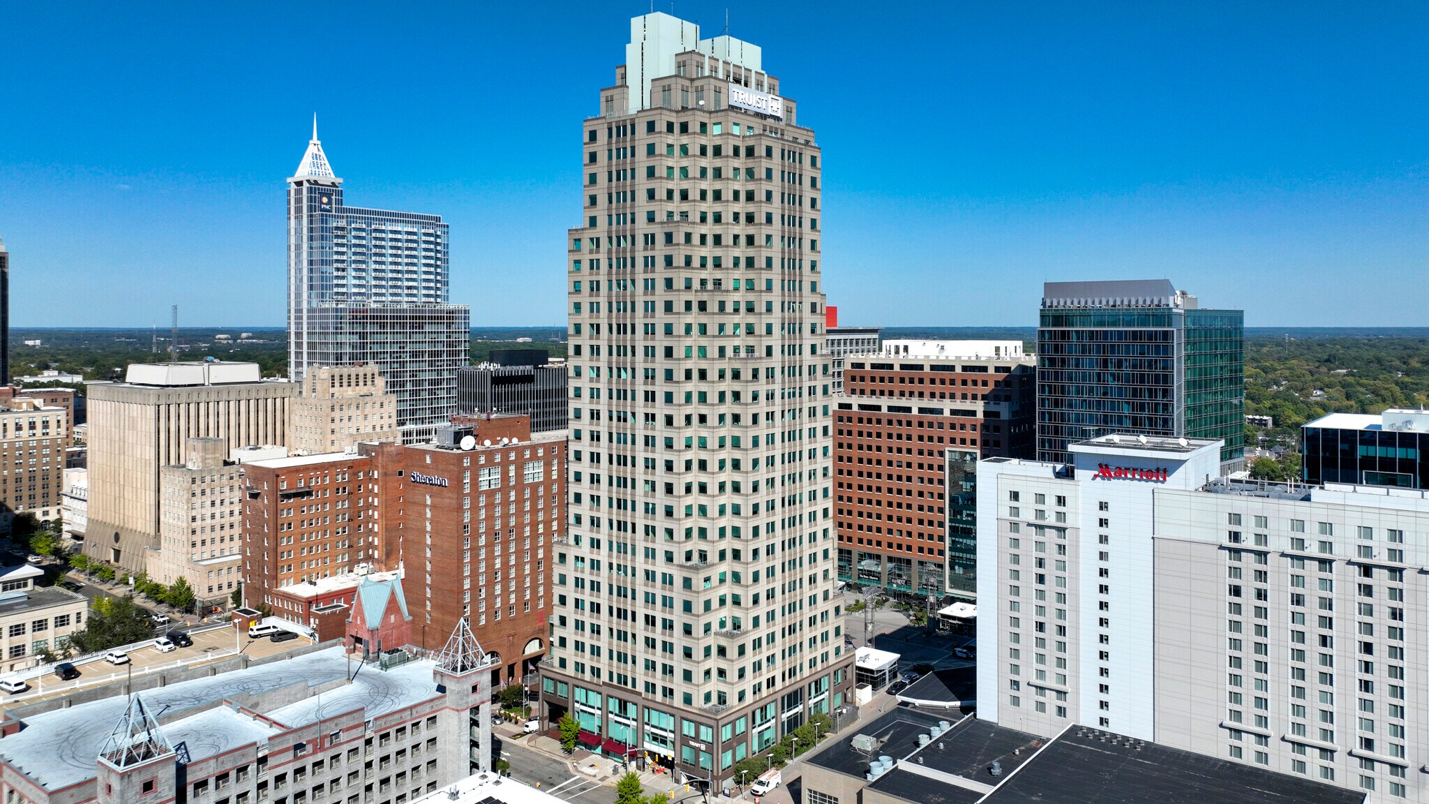 434 Fayetteville St, Raleigh, NC à louer Photo principale– Image 1 sur 20