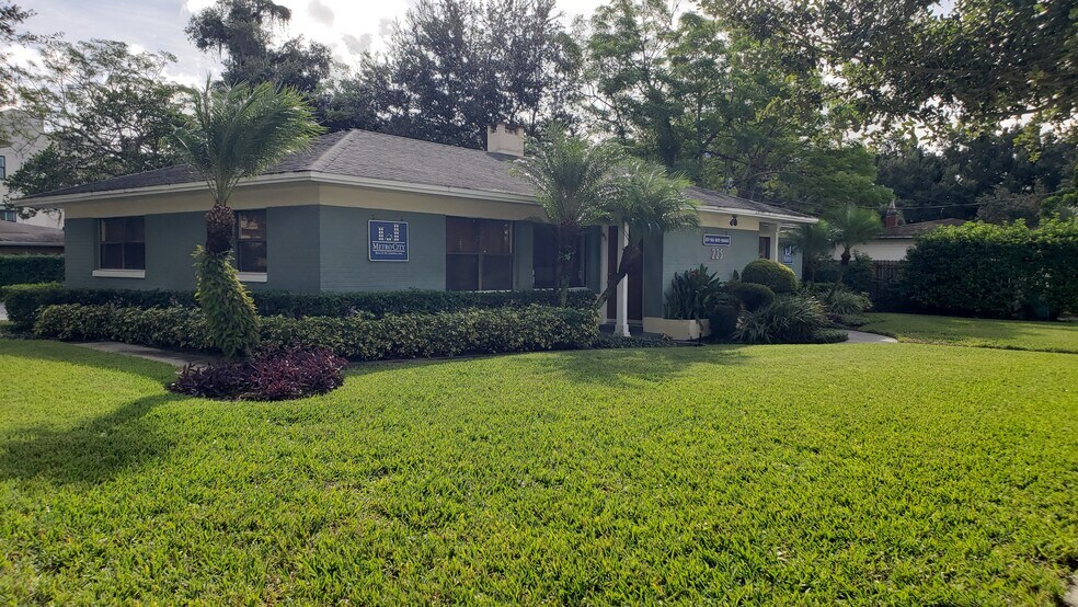 225 S Eola Dr, Orlando, FL à vendre - Photo de l’immeuble – Image 2 sur 22