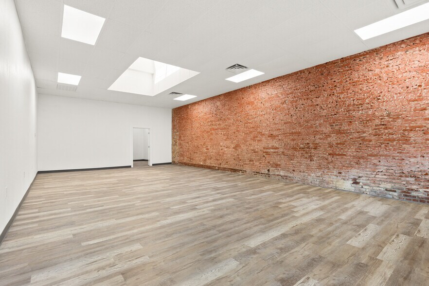122 Broadway St, Chico, CA à louer - Photo de l’immeuble – Image 2 sur 9
