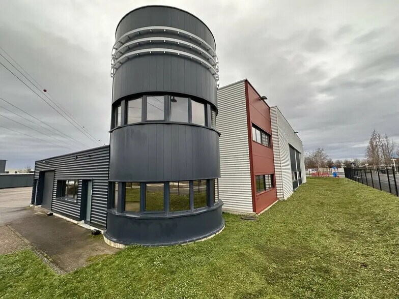 Industriel/Logistique dans Wolfisheim à louer - Photo de l’immeuble – Image 2 sur 13