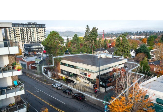 1234-1244 Esquimalt Rd, Esquimalt, BC à vendre - Photo principale – Image 1 sur 1