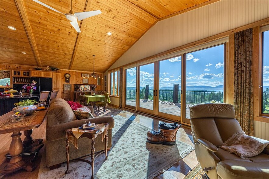 36296 Fulkerson Lane, Polson, MT à vendre - Photo de l’immeuble – Image 3 sur 21