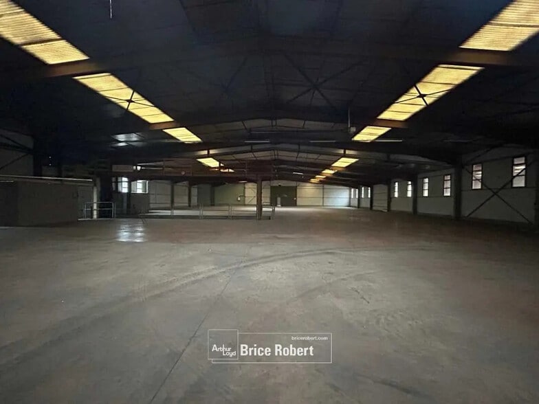 Local d'activités dans Civrieux-d'Azergues à vendre - Photo intérieure – Image 2 sur 6