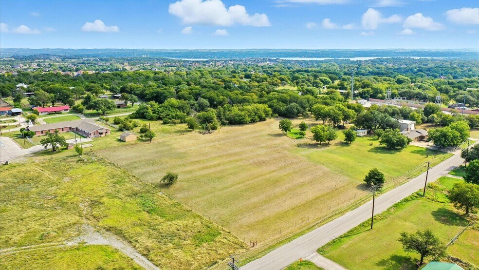 2911 Inspiration Dr, Hudson Oaks, TX à vendre - Photo de l’immeuble – Image 3 sur 14