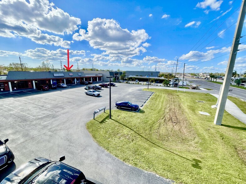 2605 Tamiami Trl, Port Charlotte, FL à louer - Photo de l’immeuble – Image 2 sur 13