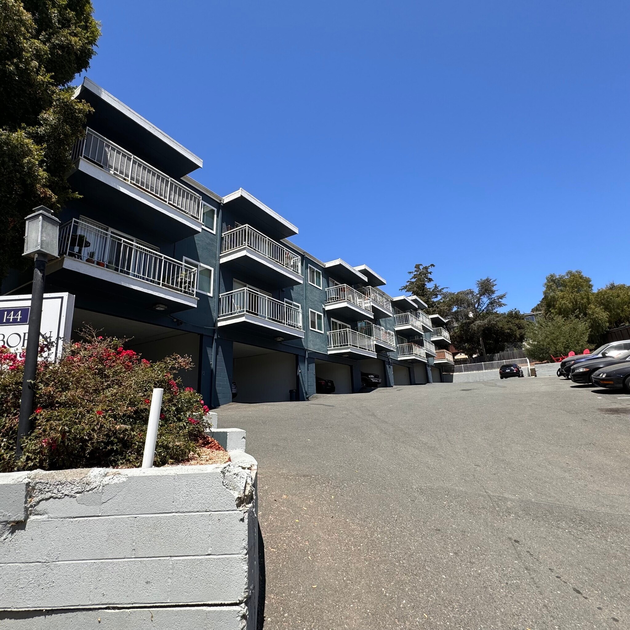144 Hilborn St, Vallejo, CA à vendre Photo principale– Image 1 sur 4