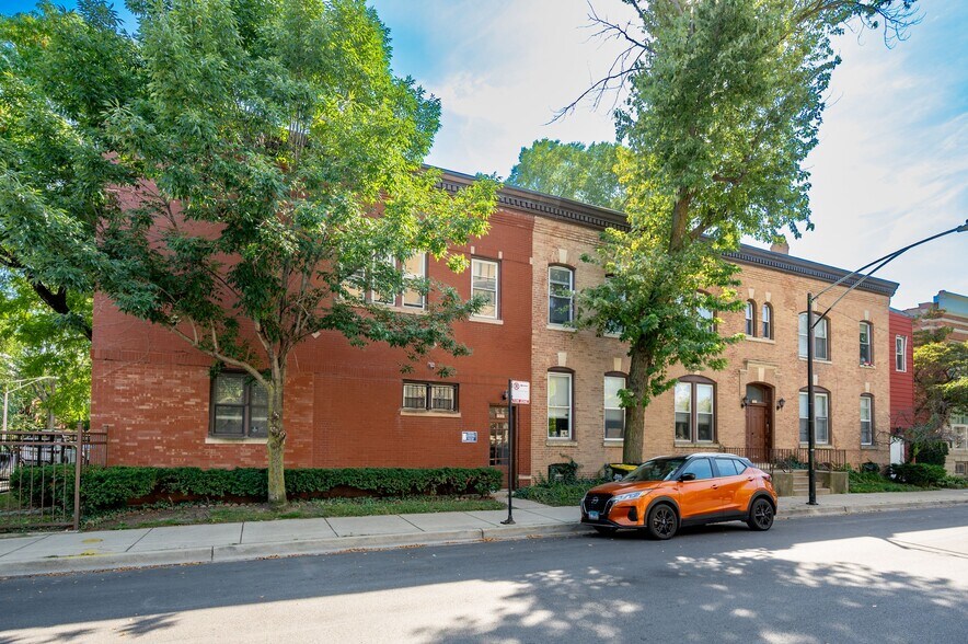 1333 W Flournoy St, Chicago, IL à vendre - Photo de l’immeuble – Image 2 sur 3